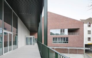 BRUSK ©Filip Dujardin.