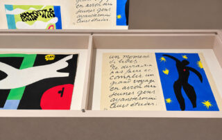 Veduta dell’allestimento della mostra, sezione con opere di Henri Matisse della serie Jazz. Foto: Silvana Colombi.