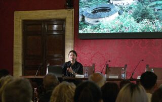 Xu Tiantian durante la conferenza all’Accademia Nazionale di San Luca. Foto Stefano Cirianni.