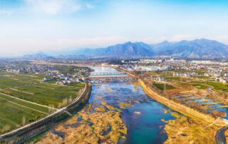 Xu Tiantian – DnA Design and Architecture, Riuso del ponte Shimen sul fiume Songyin, 2016-17. Foto Han Dan.